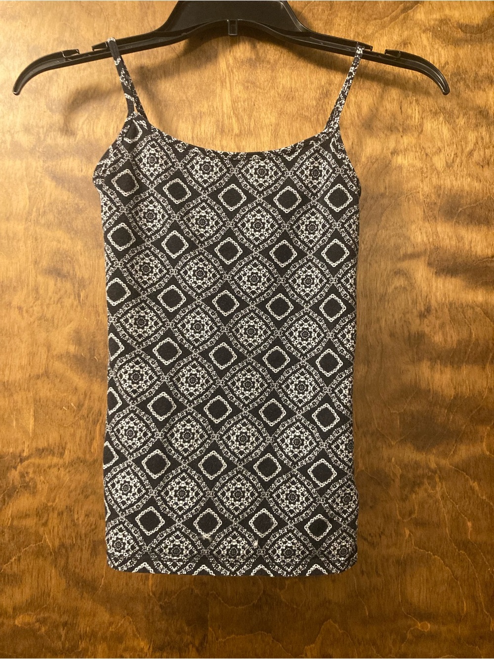 Aeropostale Black and White Patterned Tank Top
